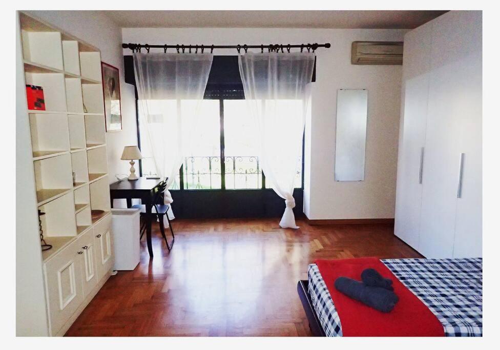 Urban House - Elegant Apartment Brera Milan Center Milão Exterior foto
